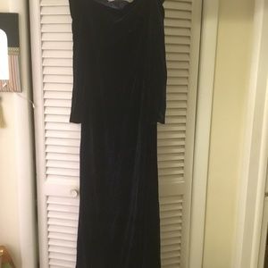 Off Shoulder, Velvet dress